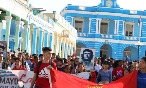 Balcón de luz para un Maestro (+fotos)