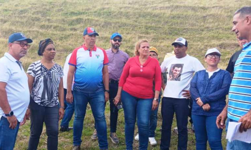 Evalúa Inés María Chapman marcha de inversiones hidráulicas en Las Tunas