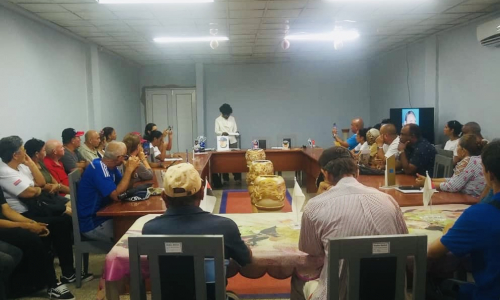 Matutino en Geocuba: Un siglo de historia