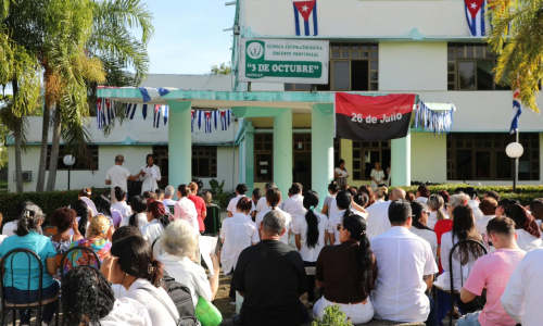 Reconocen a trabajadores de la Estomatología en Las Tunas