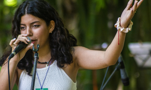 Amanda Sang the Best Tonadas at the Cucalambeana Fiesta