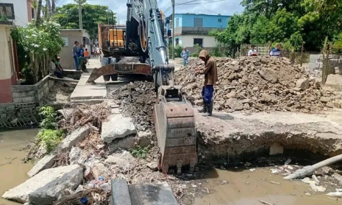 Conalza Las Tunas en acciones constructivas por el Día de la Rebeldía Nacional