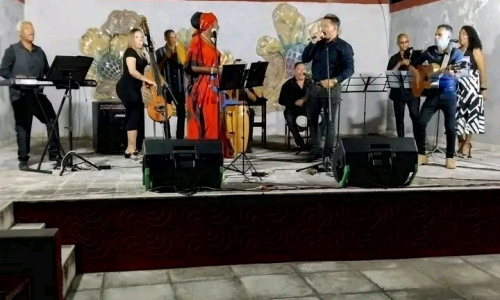 Quince años de concierto dedicado a las mujeres (+video)