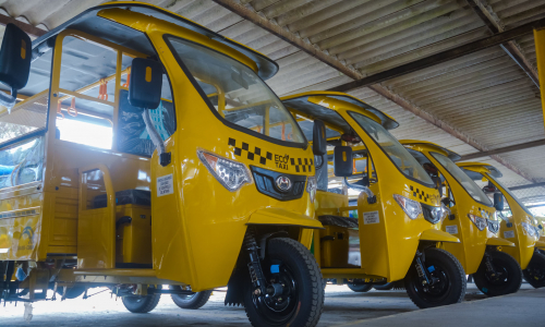 Ecotaxis garantizarán movilidad hacia el cementerio en el Día de las Madres