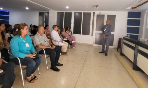 Resalta primer secretario del Partido en Las Tunas valor de la Enfermería Comunitaria cubana