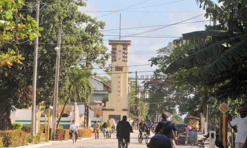 Estrategia protege atención médica en municipio tunero de Manatí