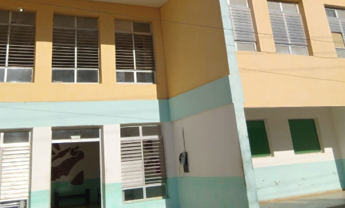 Paneles solares mantienen servicios de salud en “Manatí”