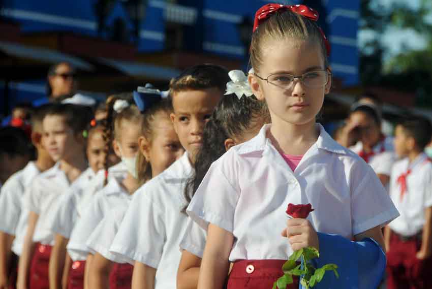 Más de cinco mil  niños ingresaron a la Organización de Pioneros José Martí