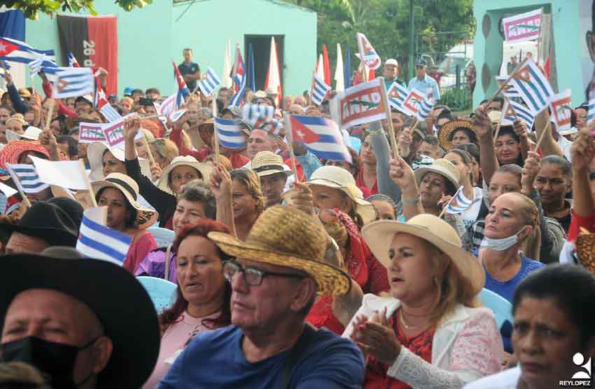 Desarrollan en Las Tunas acto nacional por el día de la mujer rural