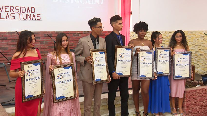 the University Student Federation (FEU in Spanish) recognized the performance of outstanding students in various fields. 