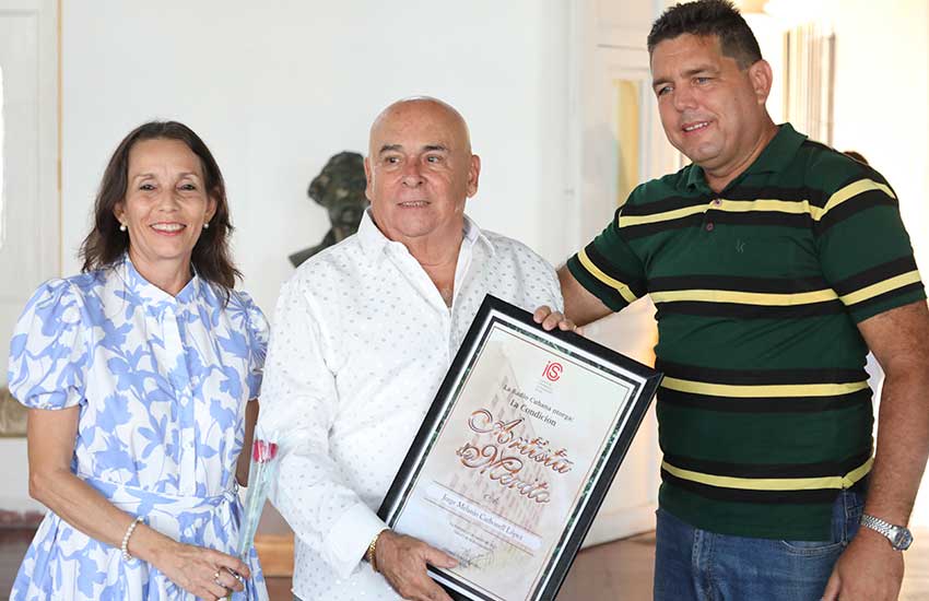 Jorge Carbonell, maestro de generaciones de locutores.