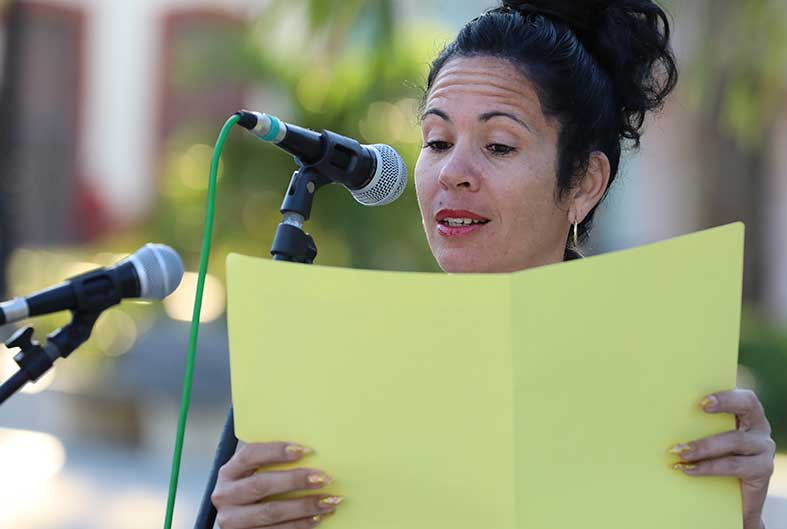 Durante el acto se dio lectura a la Declaración oficial de las mujeres cubanas contra el bloqueo.