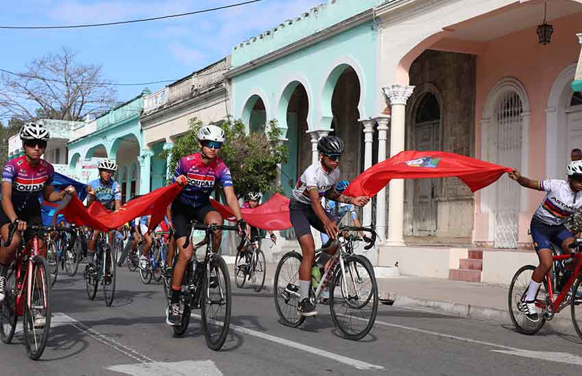 La bicicletada combinó deporte, historia y compromiso.