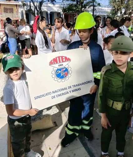 La Central de Trabajadores de Cuba celebra el 4 de abril con las nuevas generaciones.