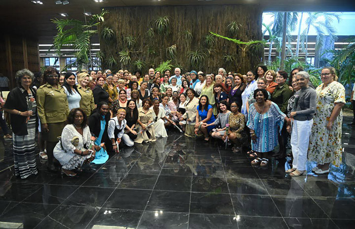 0307 dc encuentro mujeres