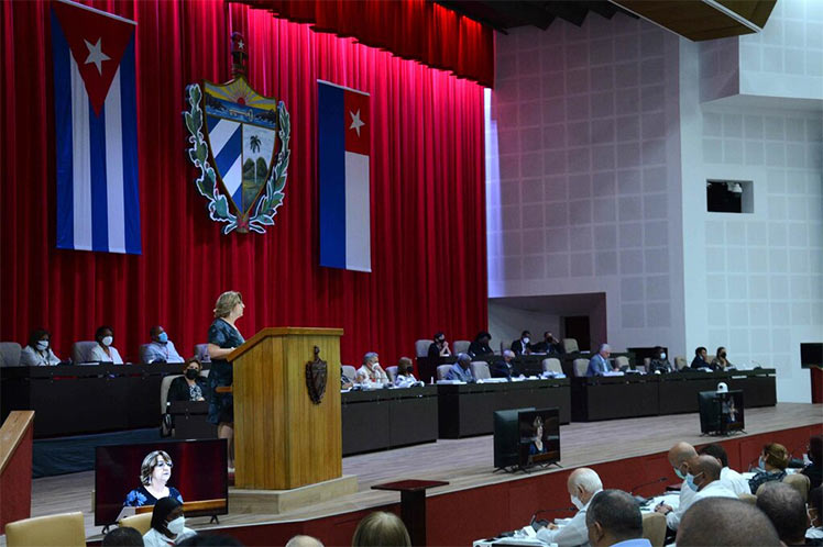 Alina Balseiro Asamblea