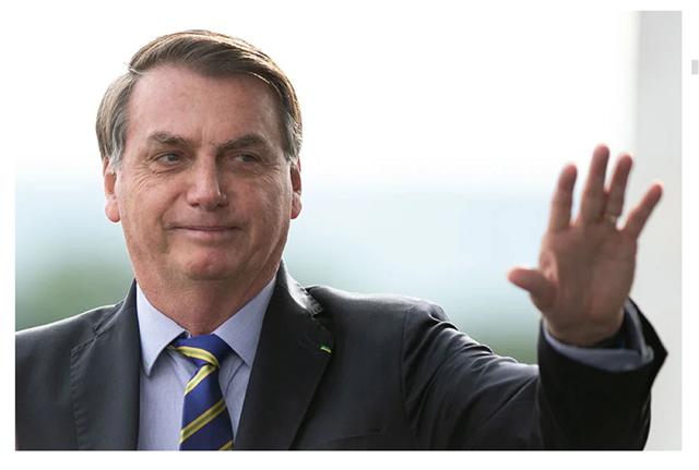 Bolsonaro viaja a EEUU sin entregar banda presidencial a Lula en Brasil