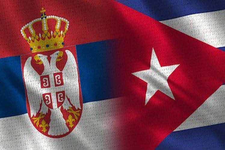 Cuba serbia banderas