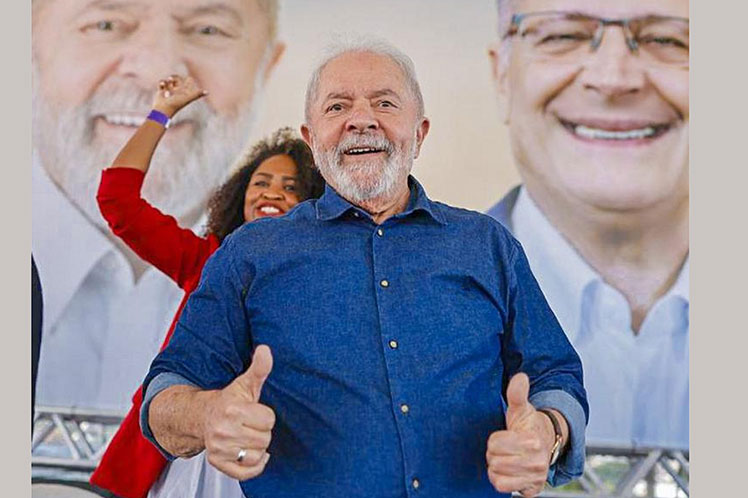 Lula Concluye Gira