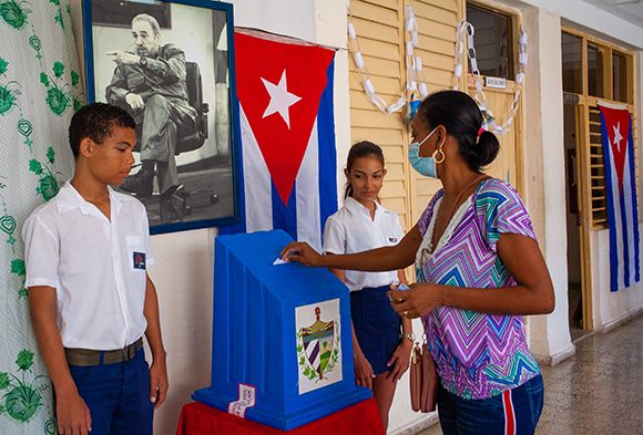 elecciones díaz canel