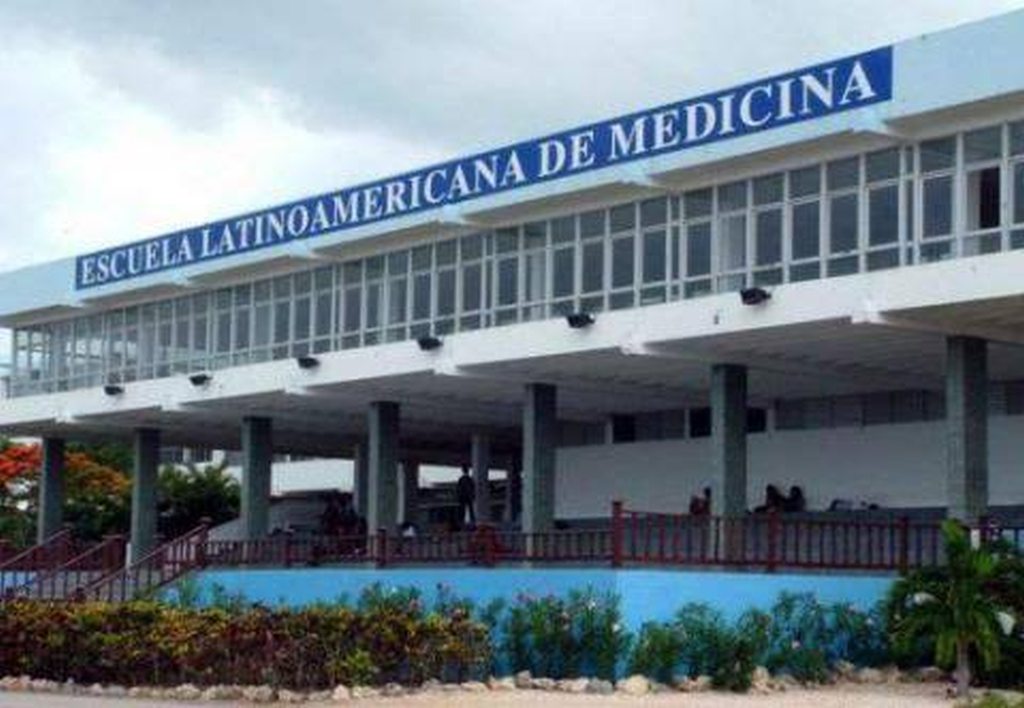 escuela latinoamericana medicina 1