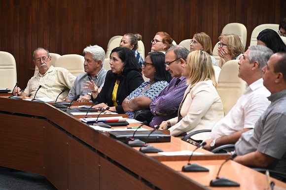 miguel díaz canel minsap covid 2 580x386