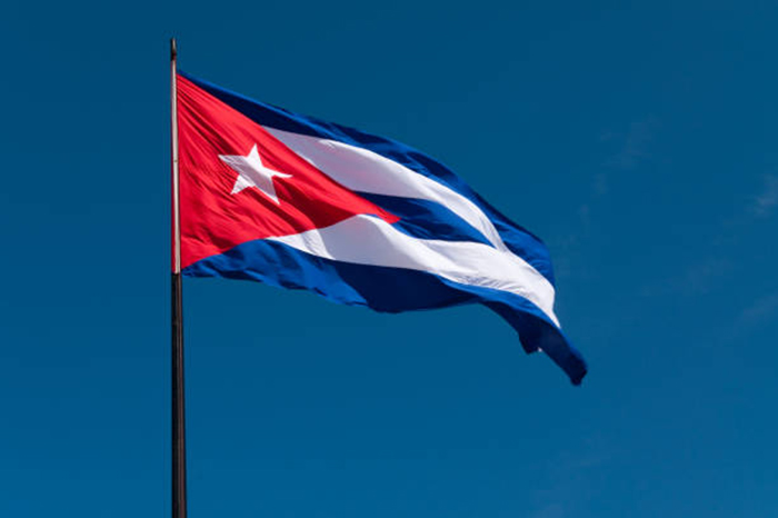 0 13 bandera cubana