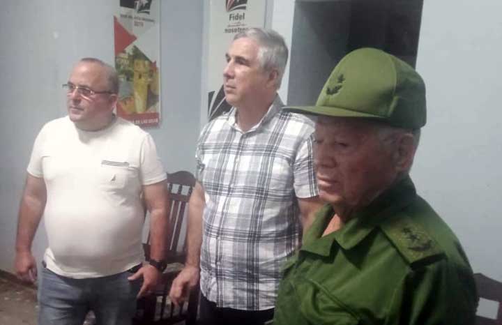 1111 autoridades granma