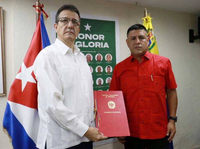 En el documento está representada la voz de los diputados venezolanos, quienes rechazan la violencia y honran la memoria de los valientes