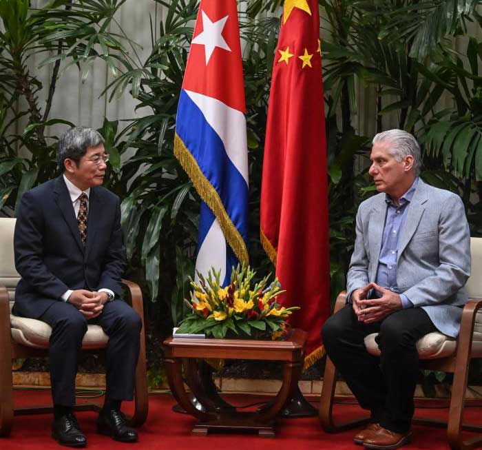 Recibió Presidente Díaz-Canel a Li Zongyuan, director general del Museo de Historia del Partido Comunista de China