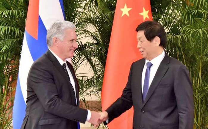 Li Zhanshu, president of the National People’s Congress, received the Cuban president