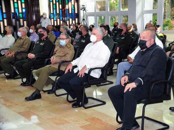 Army General Raúl Castro Ruz and the First Secretary of the Communist Party, Miguel Díaz-Canel Bermúdez, led the ceremony on Saturday commemorating the official constitution of the MININT