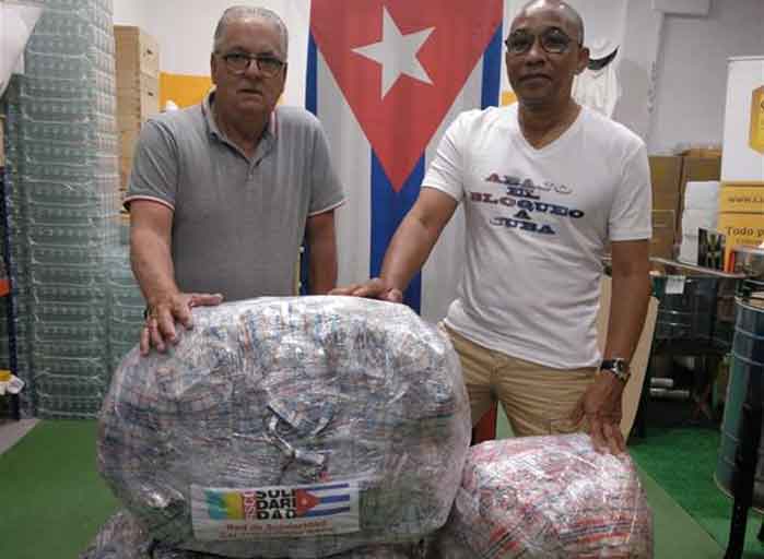 The Canary Islands-Cuban Solidarity Network against the blockade,promotes donations that reach Cuba through people who do so as tourists.