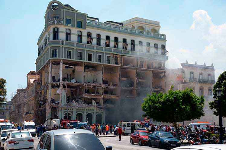 En la mañana del viernes, una explosión accidental en el hotel Saratoga dejó más de 20 víctimas fatales y medio centenar de heridos