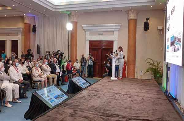 Primer ministro cubano Manuel Marrero asiste al encuentro Turismo Sostenible