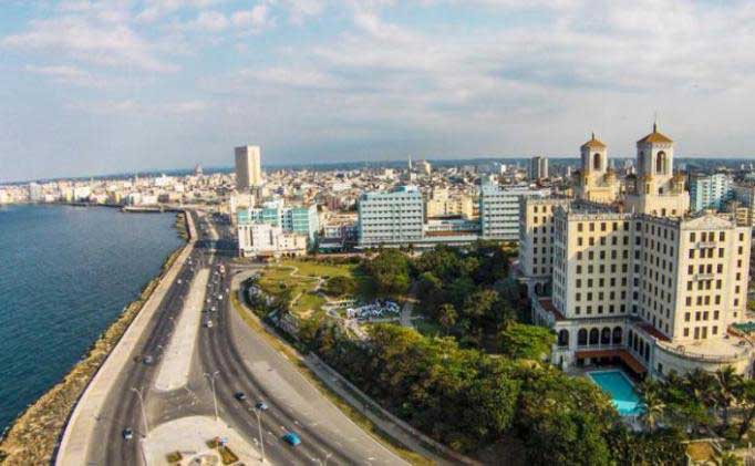 TripAdvisor highlights Havana as a space where historic architecture coexists with a vibrant contemporary culture.