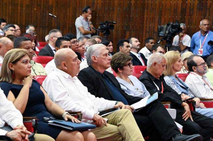 Díaz-Canel participated in debates at the 3rd International Meeting of Theoretical Publications of Left-wing Parties and Movements