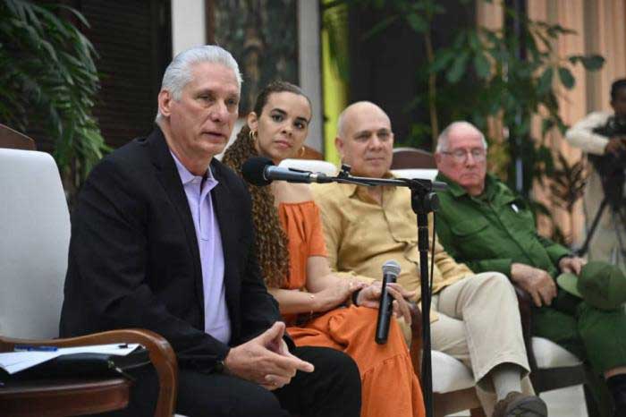 Encuentro entre la dirección del país y jóvenes representantes de diversos sectores de la sociedad cubana