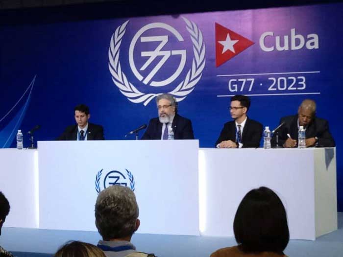 The Director-General of Multilateral Affairs and International Law at the Cuban Foreign Ministry (MINREX) Rodolfo Benítez told the press that it was not just any protocol meeting