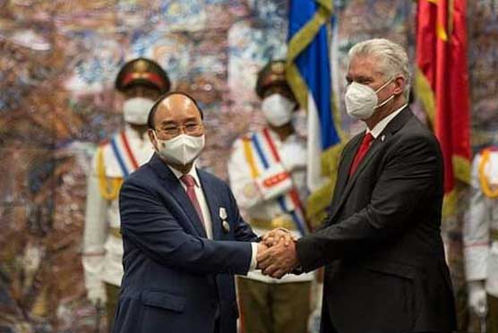 Díaz-Canel imposed the José Martí Order on the Vietnamese leader