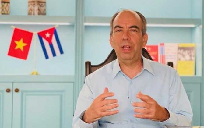 We are pleasantly surprised by the immediate and massive participation of the Vietnamese people, the ambassador said.