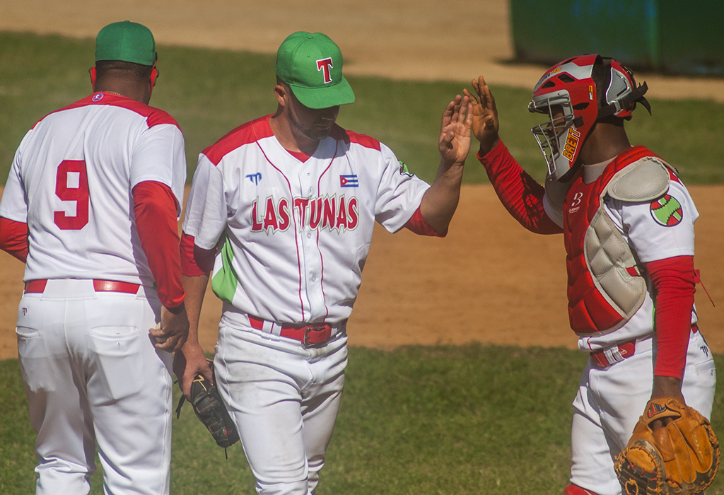 Angel Samchez Las Tunas Vs Granma beisbol Cuba 2022 0068