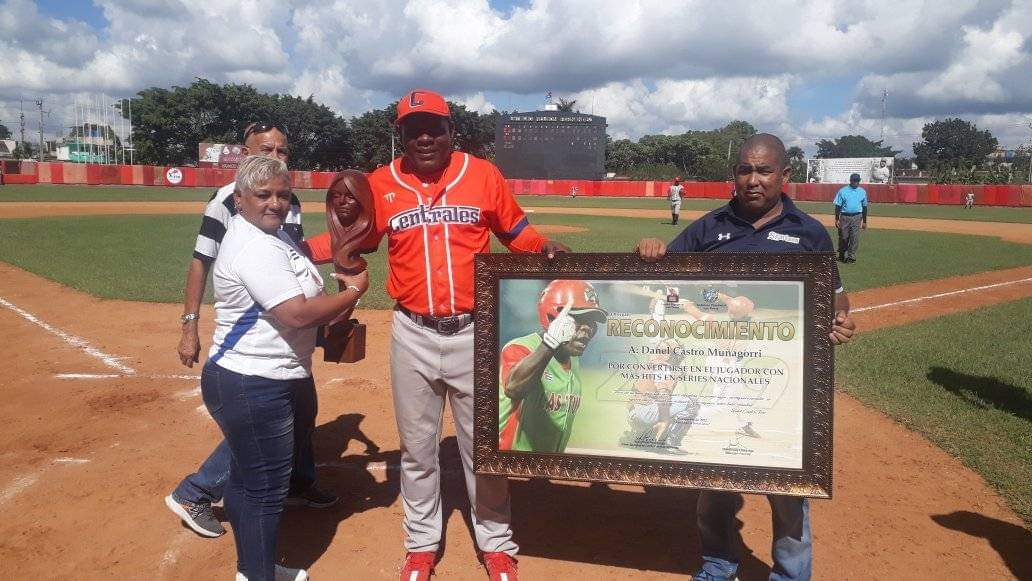 Dánel Castro set new record in Cuban baseball