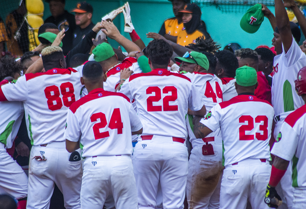 Las Tunas VS Villa Clara juego 6 cuartos final serie 64 0012