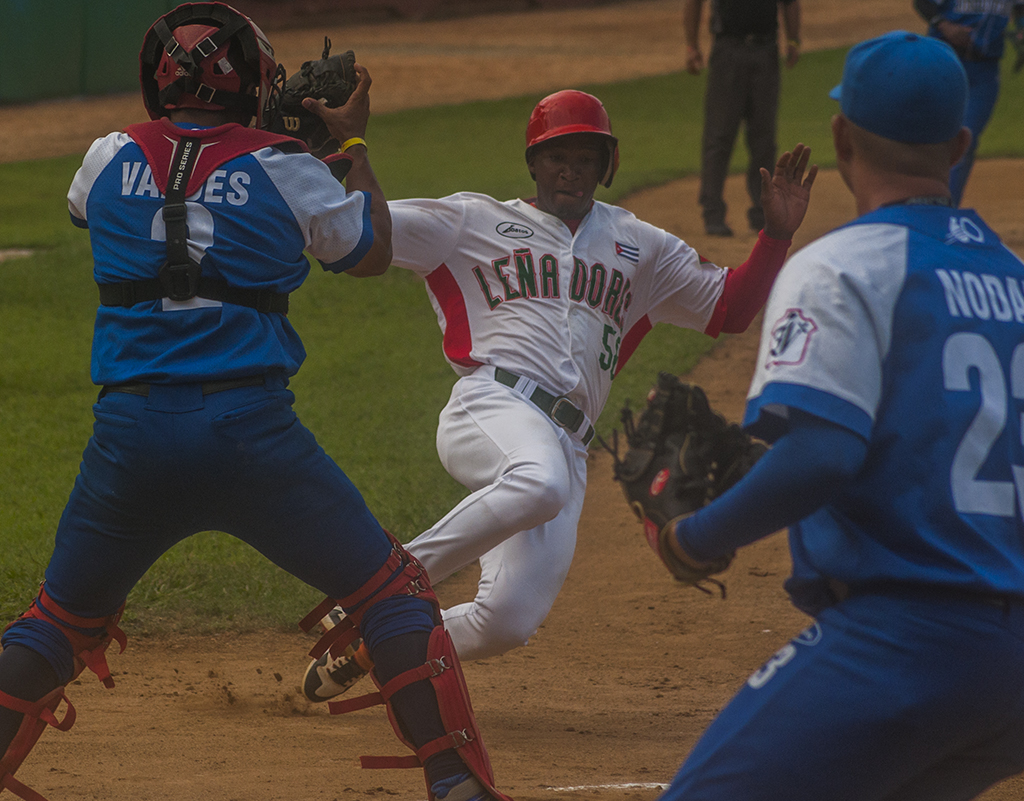 LasTunas VS IND beisbol Cuba 2020 0019