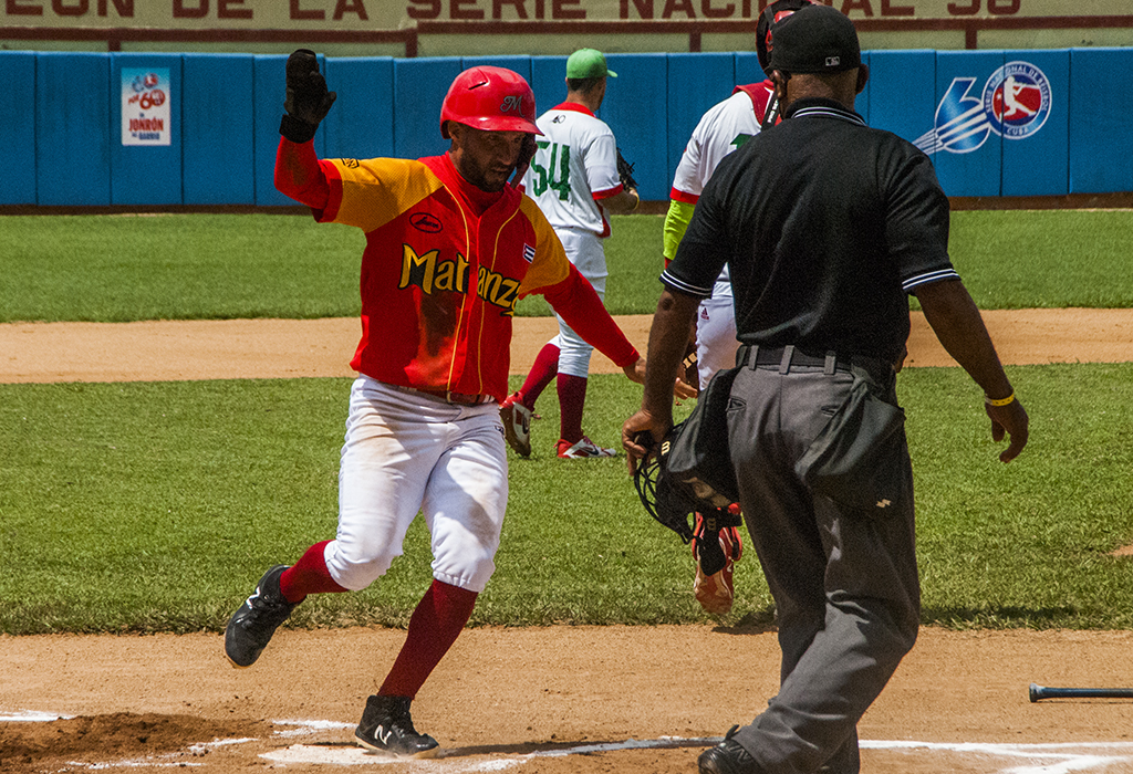 LasTunas VS MTZ beisbol sept2020 0002