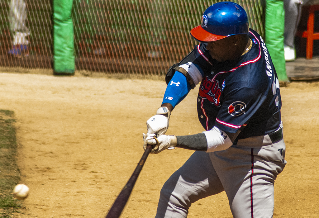 Leslie anderson VSLasTunas abril 2023