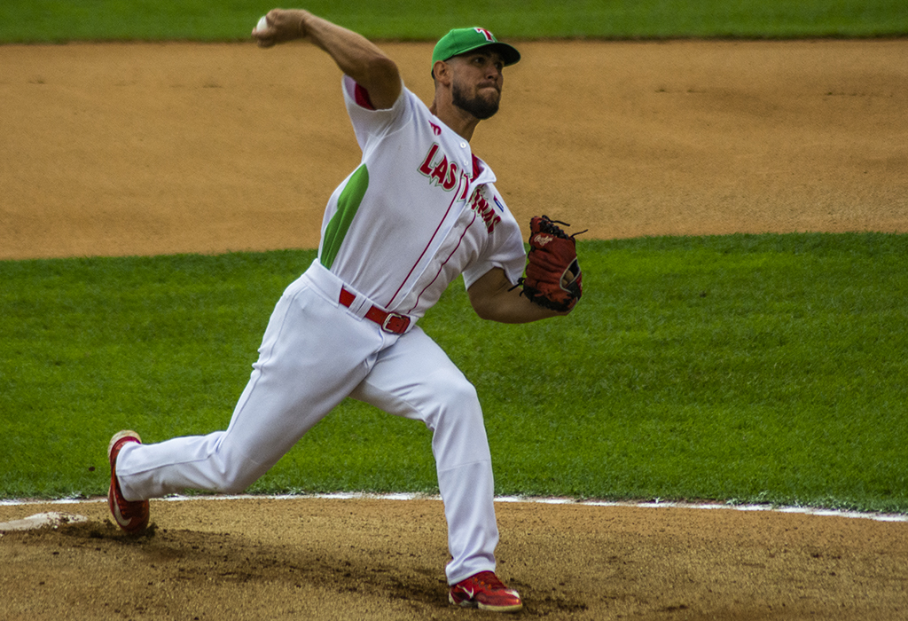 Starter Alejandro Meneses.