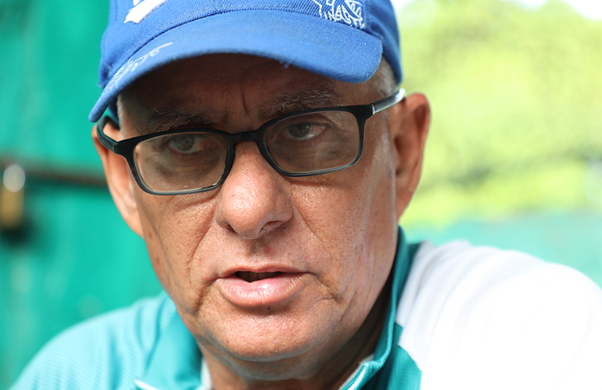 El entrenador Ramón Acosta Osorio sigue trabajando con pasión en el ciclismo.