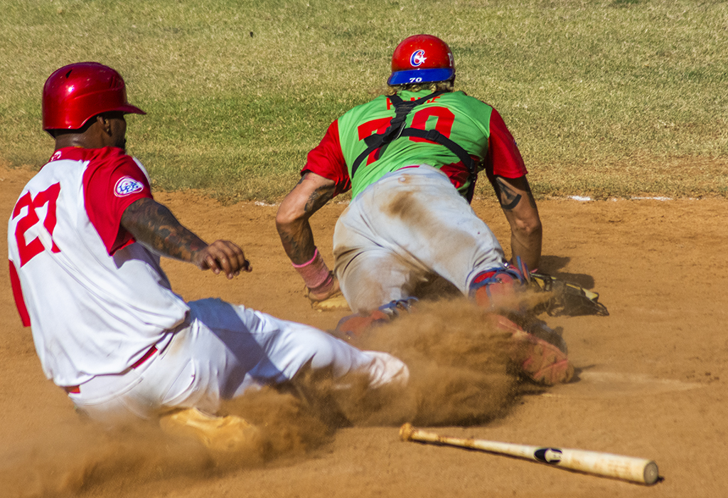las tunas vs stgo cub semifinal III liga elite juego3 0078